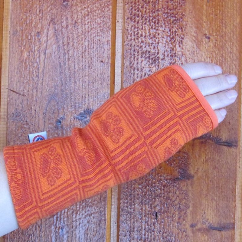 Canelana ull pulsvarmere med potemønster